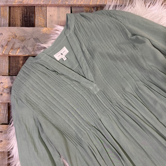 Lou & Grey [LOFT] Pintuck Mini Dress NWT Light Sage Green + V-Neck | XS · Small - Picture 13 of 14